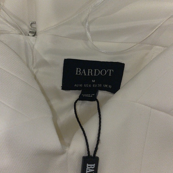 Bardot Ivory Fit and Flare Mini Dress Size Medium US 6 - Picture 5 of 5